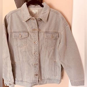 POL Light wash denim jacket size M